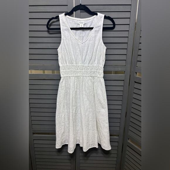 Nicole Miller White Eyelet Dress With Ruched Waist Size Small - Picture 1 of 3